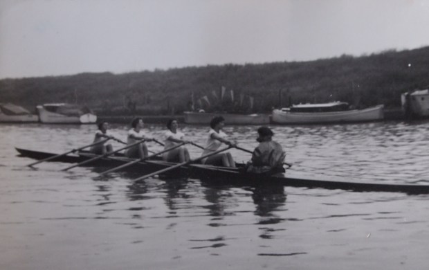 4x+ on the River Lea