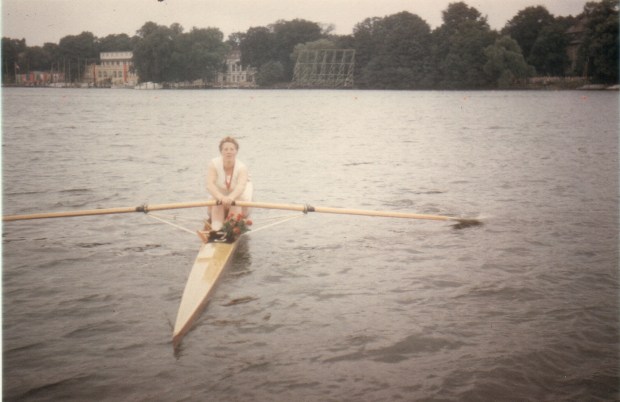 1962 Penny with medal and roses