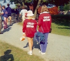 1974-Karen and Christine Peer