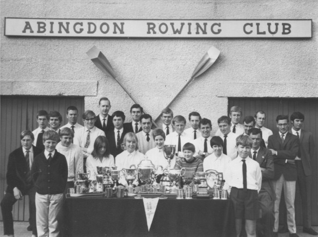 1968-Abingdon RC ML is blond at front - year of first win as Junior