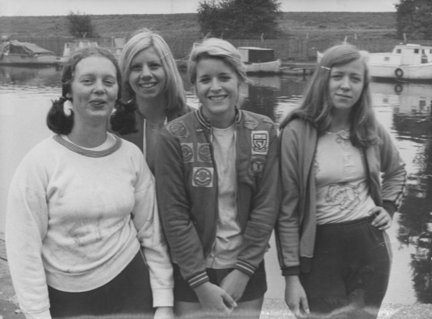 Stuart ladies JW4+ at the River Lea