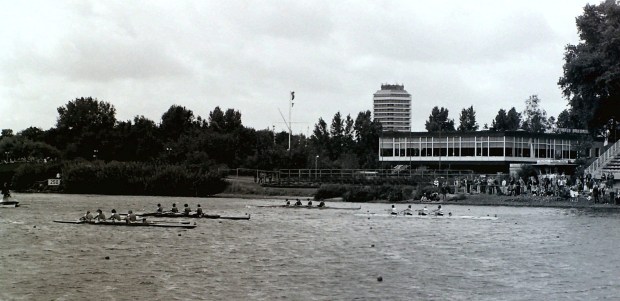 Women's 4+ race