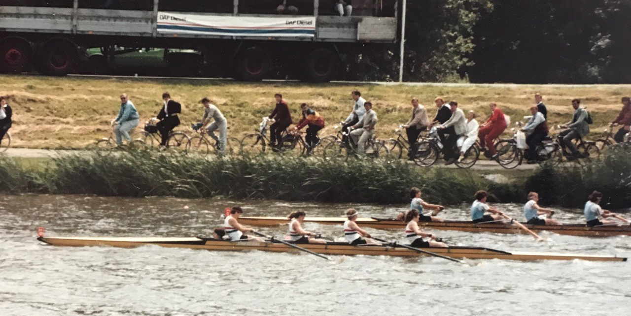 GB four beating crew in light blue vests