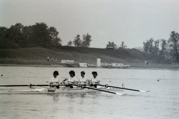 Women's coxless four