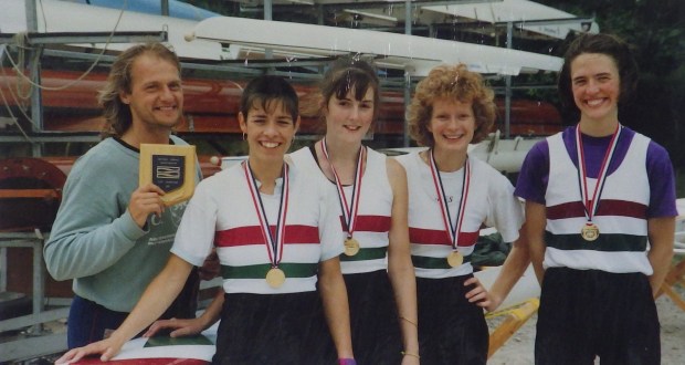 4 women and man coach in TTRC kit with medals