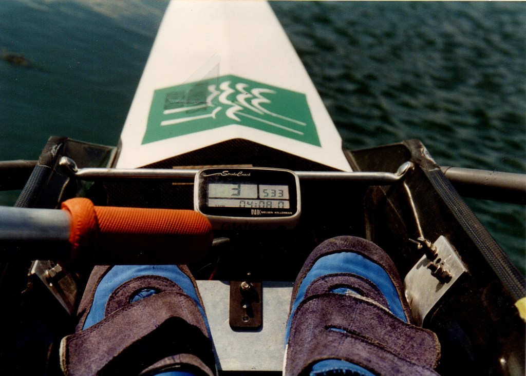 Foot stretcher and stern canvas of sculling boat